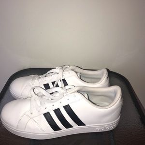 Adidas neo Comfort Footbed tennis shoes